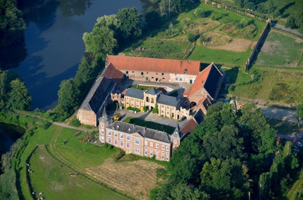 Appartamento Kasteel Nieuwenhoven Sint-Truiden Esterno foto